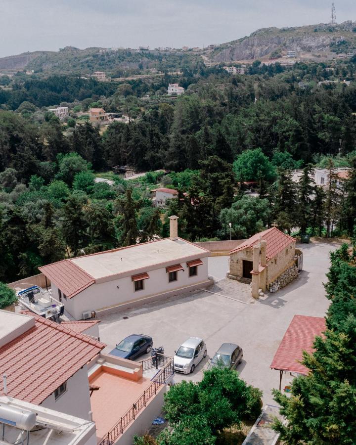 Blue Riviera Villas & Suites - Rodos Koskinou  エクステリア 写真
